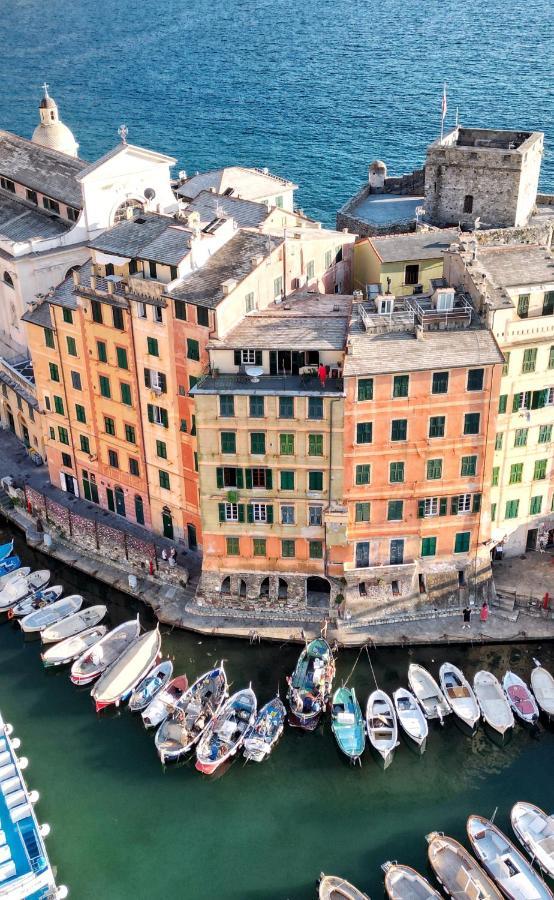 Da Un'antica Dimora Di Pescatori Sul Porticciolo * Camogli